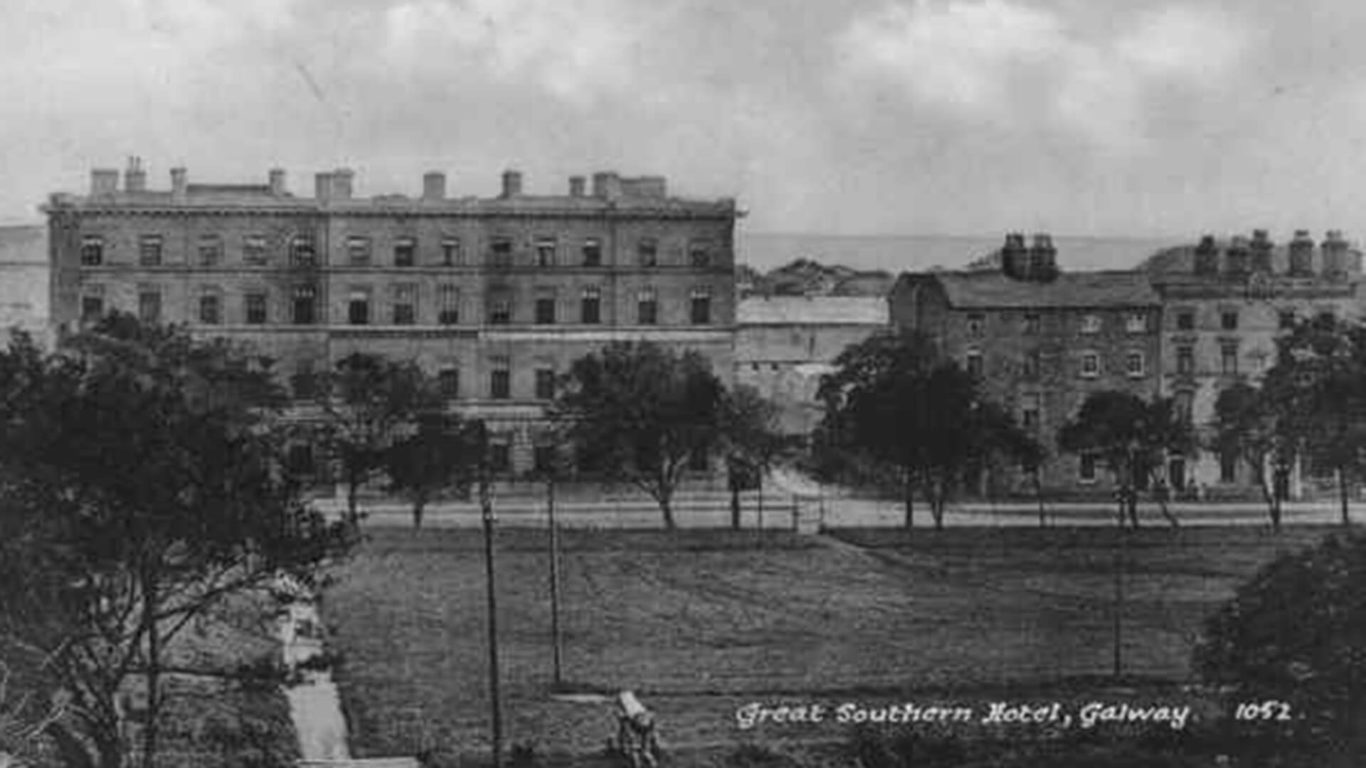 Old Hotel Pic21952