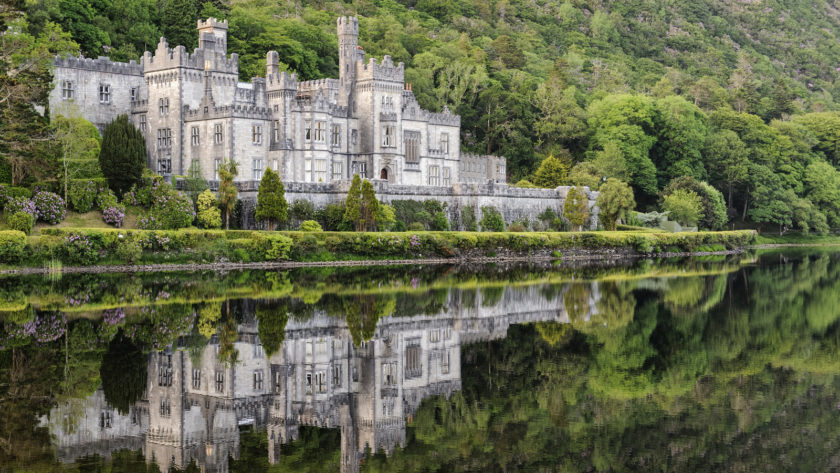 a._Kylemore_Abbey_Ext_2_1600x1200